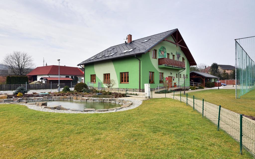 Hotel Restaurace a penzion Kamenec Jilešovice Exteriér fotografie